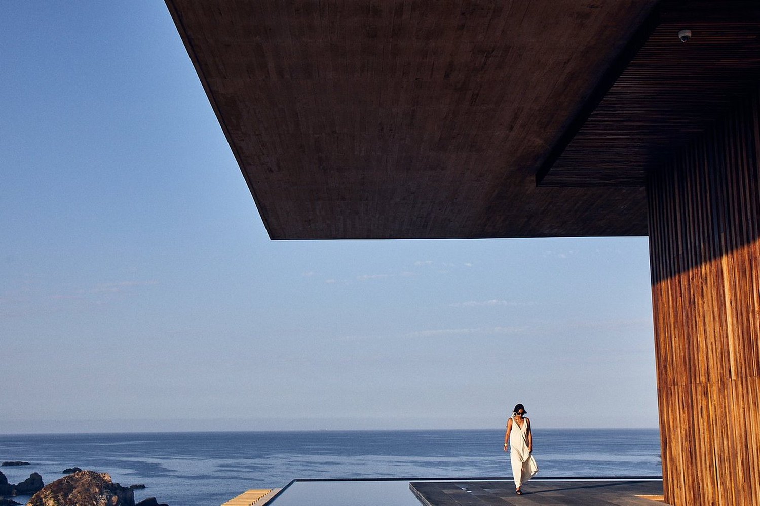 Four Seasons El Tamarindo — terraza bajo la losa de concreto, hacia el Pacífico